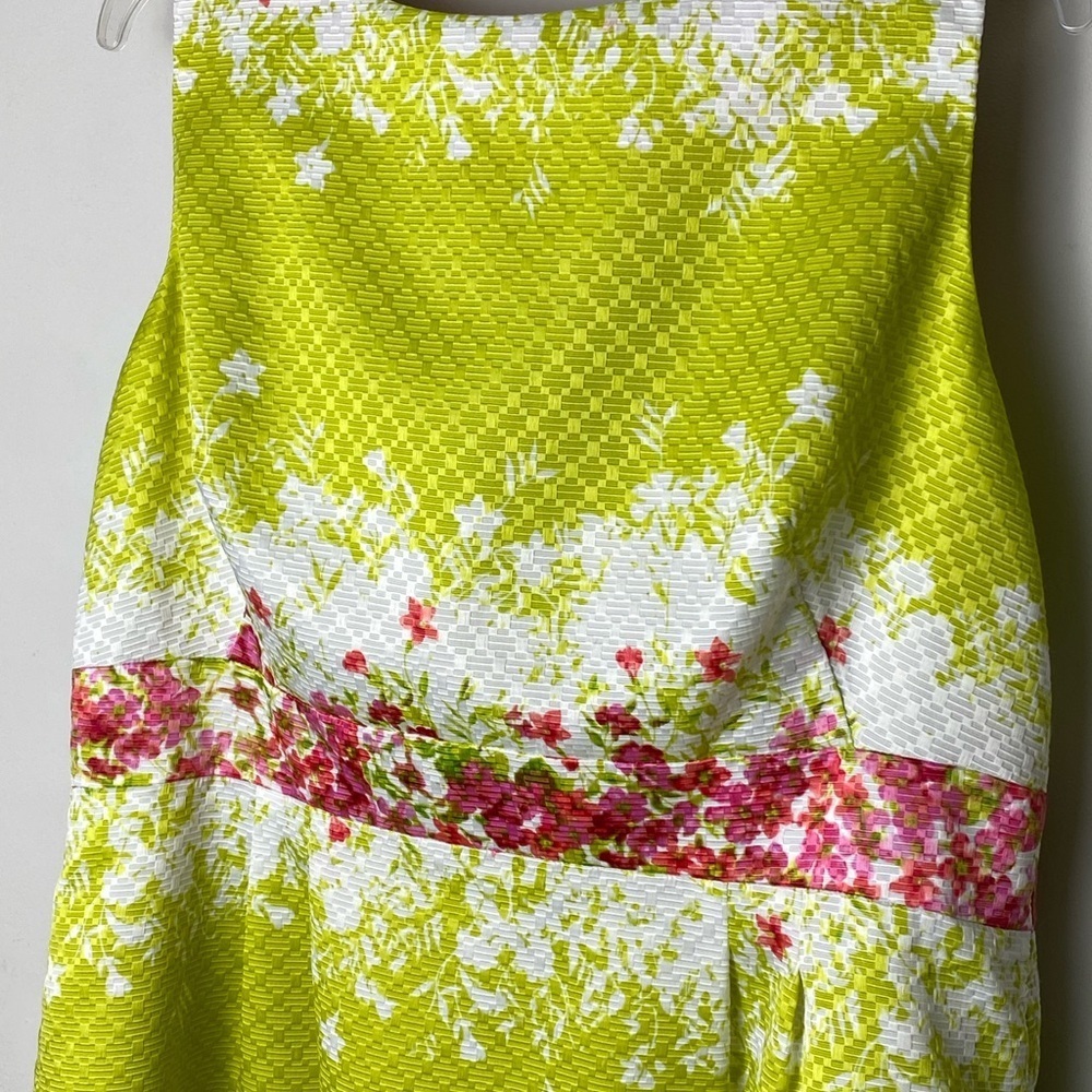 Floral dress Dress in Yellow and Pink - Picture 3 of 10
